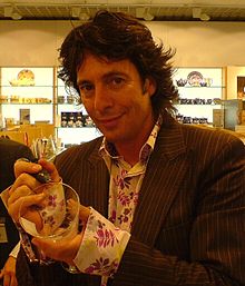 Laurence Llewelyn Bowen